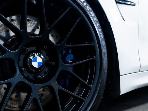 Used 2015 BMW M4 Coupe image 10