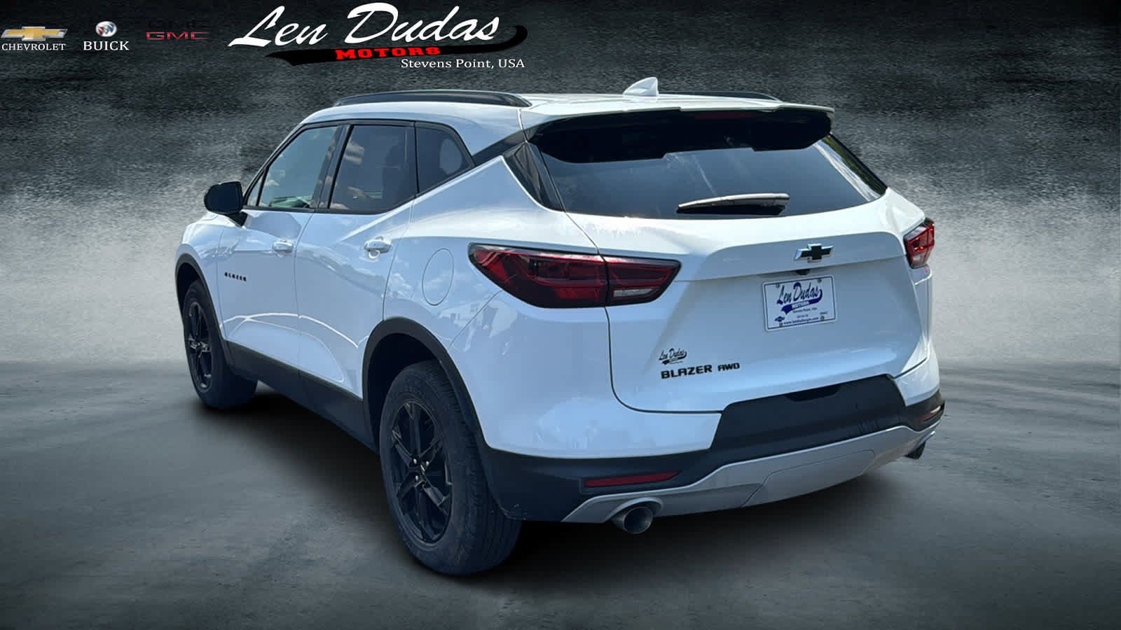 Used 2024 Chevrolet Blazer LT w/ Convenience Package AWD/4WD image 3