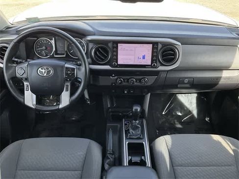 Used 2020 Toyota Tacoma SR5 image 18