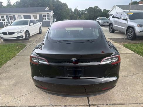 Used 2018 Tesla Model 3 Long Range RWD image 12