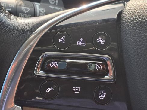 Used 2020 Cadillac Escalade Premium Luxury AWD/4WD image 13