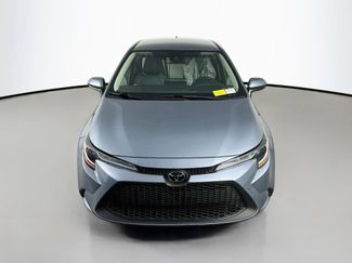 Used 2020 Toyota Corolla LE FWD video 2