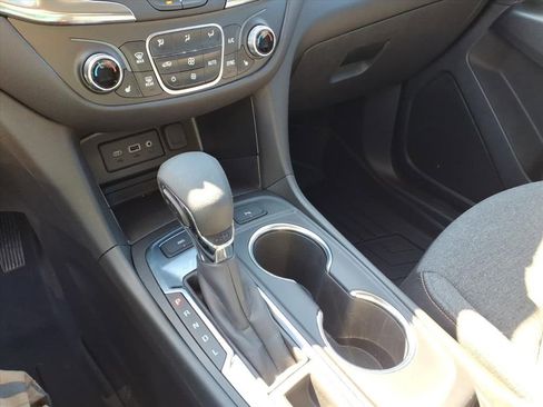 Used 2024 Chevrolet Equinox LT image 25