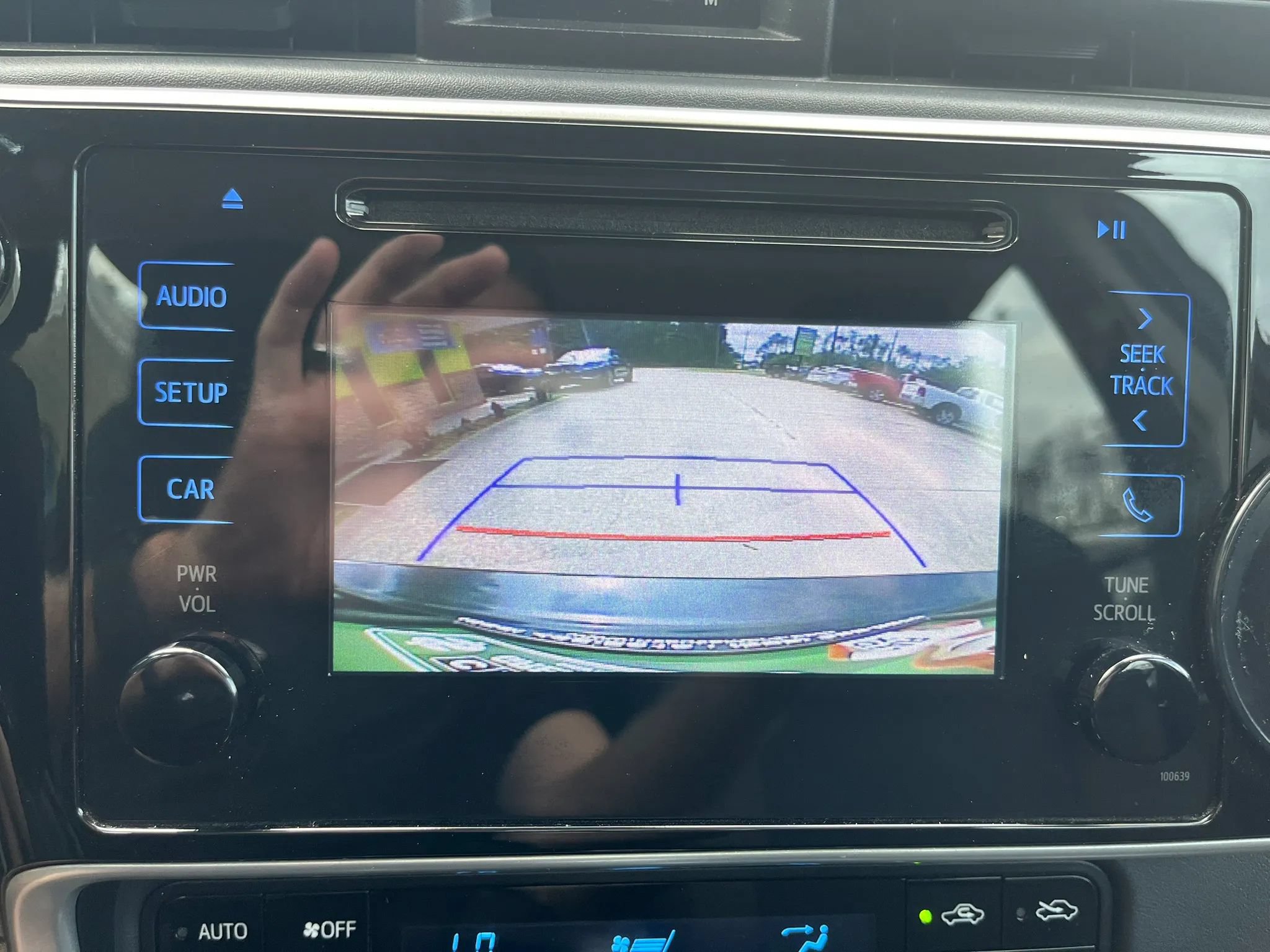Used 2017 Toyota Corolla LE FWD image 22