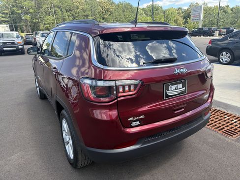 Used 2021 Jeep Compass Latitude AWD/4WD image 16