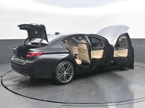 Used 2022 BMW 530i w/ Convenience Package RWD image 50