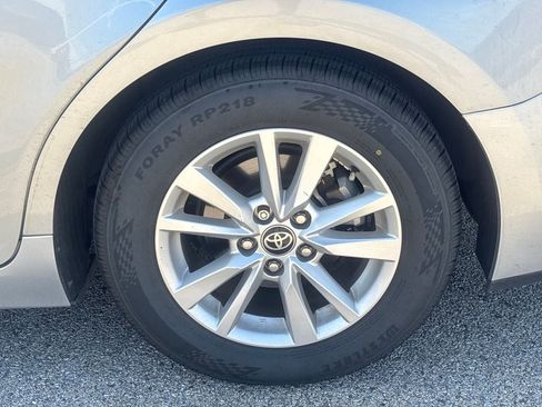 Used 2025 Toyota Camry LE w/ Convenience Package FWD image 13