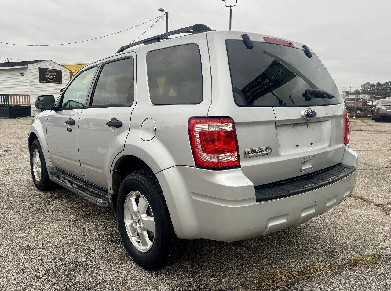 Used 2011 Ford Escape XLT w/ 202A Rapid Spec Order Code FWD image 3