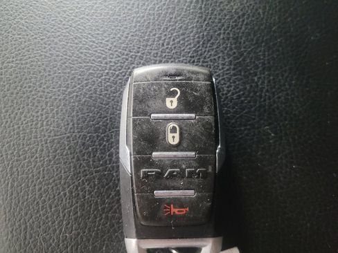 Used 2022 RAM 1500 Big Horn AWD/4WD image 32