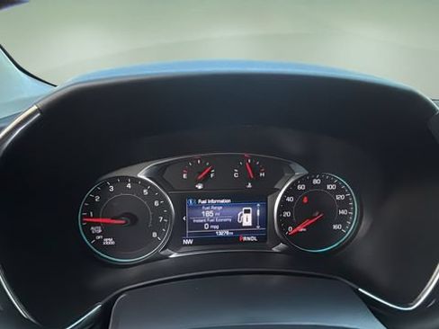 Used 2023 Chevrolet Equinox LT FWD image 15