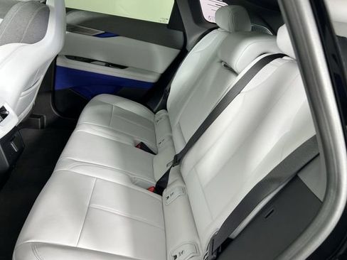 Used 2025 Cadillac Optiq Luxury 1 AWD/4WD image 26