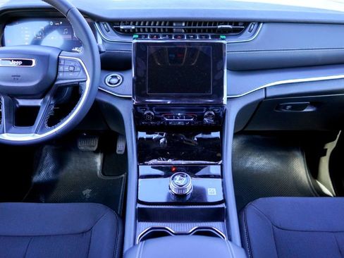 New 2026 Jeep Grand Cherokee Laredo RWD image 19