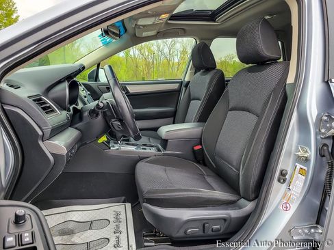 Used 2018 Subaru Outback 2.5i Premium AWD/4WD image 8