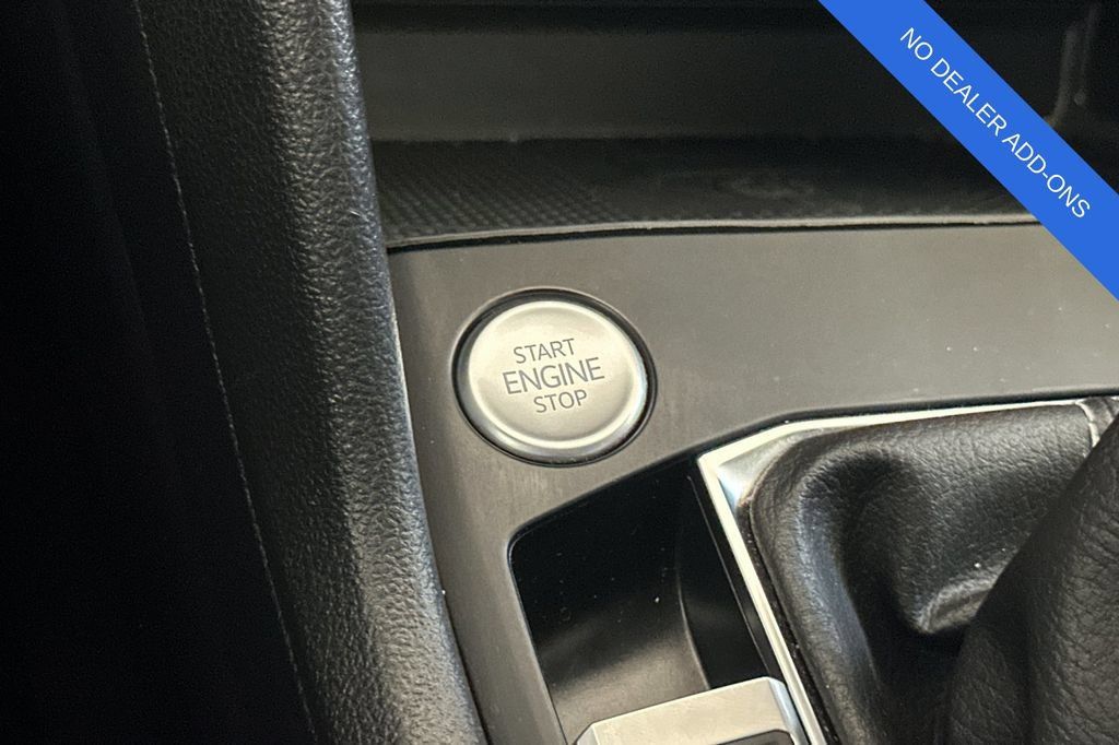 Used 2022 Volkswagen Taos SE FWD image 25