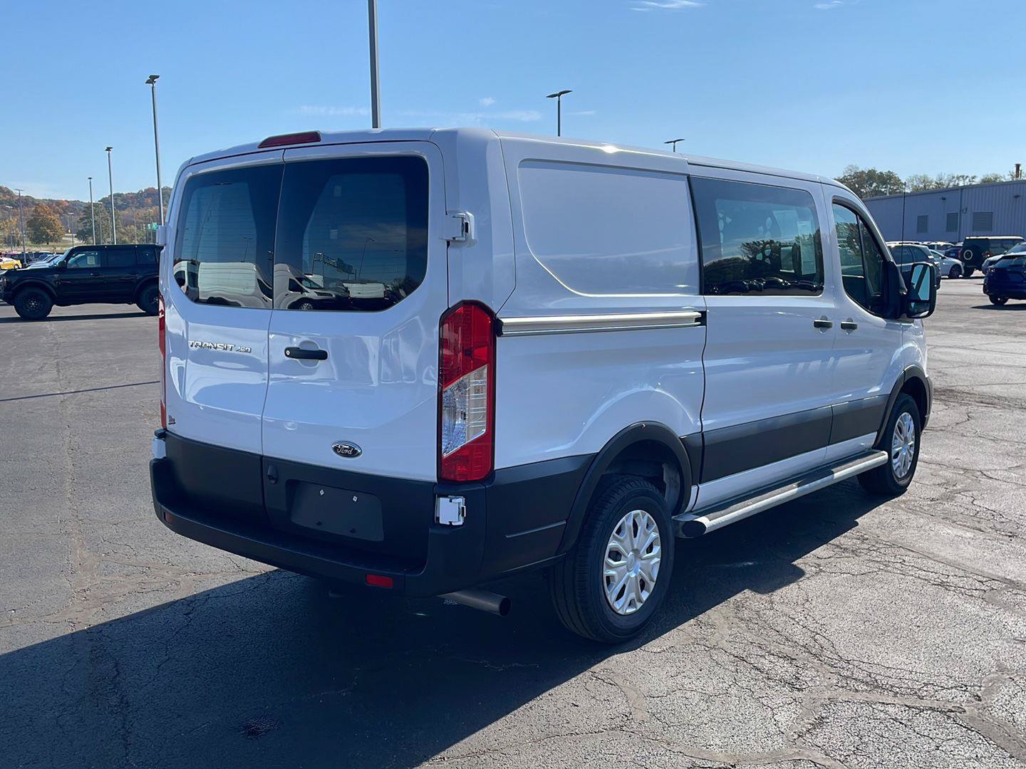 Used 2025 Ford Transit 250 Low Roof w/ Exterior Upgrade Package RWD image 5