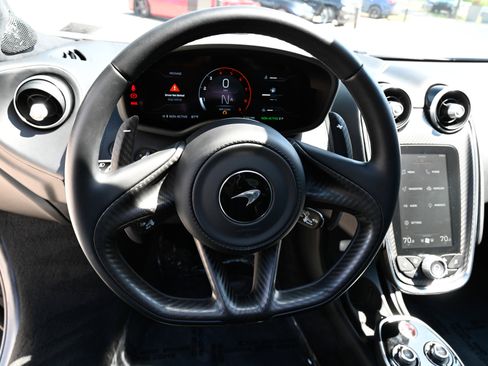 Used 2023 McLaren GT RWD image 24