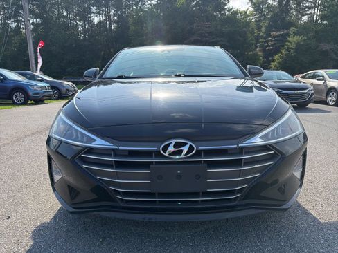 Used 2020 Hyundai Elantra SE w/ Cargo Package (C1) FWD image 2