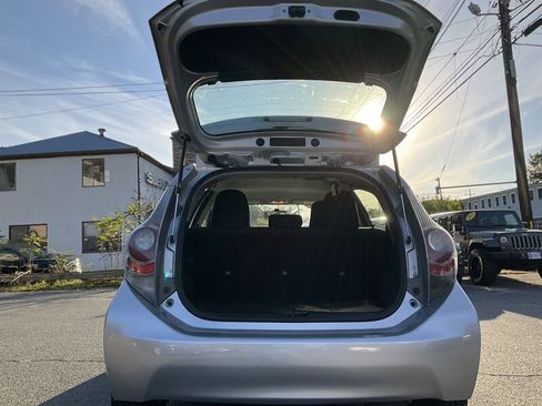 Used 2014 Toyota Prius C Two image 11