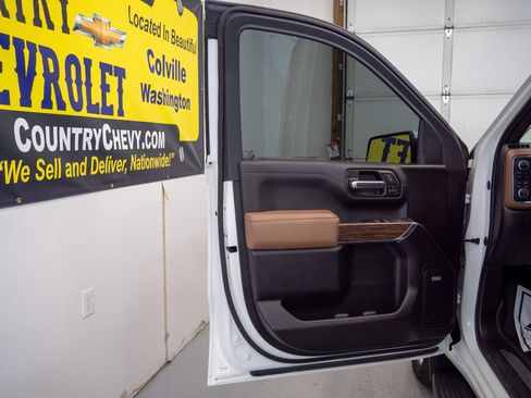 Used 2022 Chevrolet Silverado 1500 High Country image 10