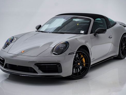 Used 2022 Porsche 911 Targa 4 GTS AWD/4WD image 8