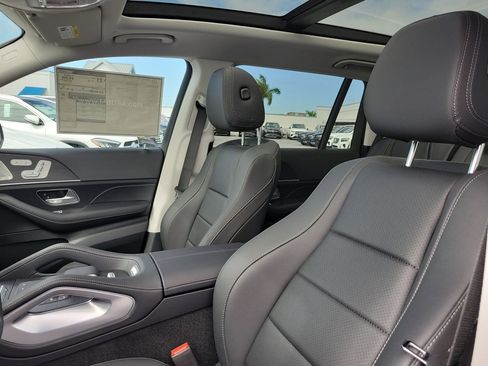 New 2026 Mercedes-Benz GLS 450 4MATIC image 22