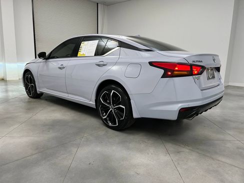 Used 2024 Nissan Altima 2.5 SR AWD/4WD image 5