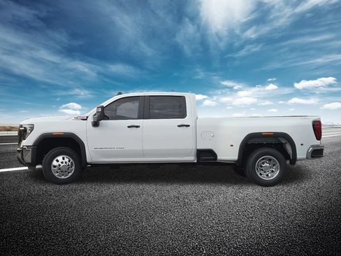 New 2026 GMC Sierra 3500 Pro w/ 1SA Pro Safety Plus Package AWD/4WD image 18
