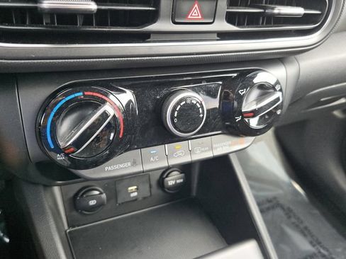 Used 2023 Hyundai Kona SEL FWD image 17