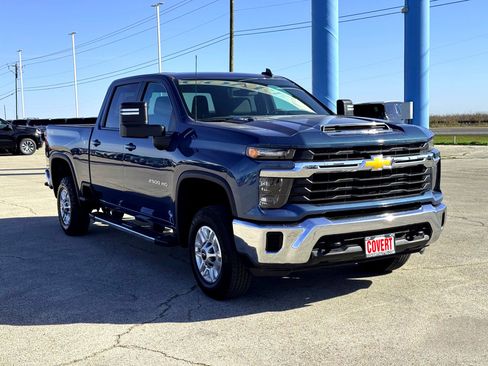 Used 2024 Chevrolet Silverado 2500 LT image 5