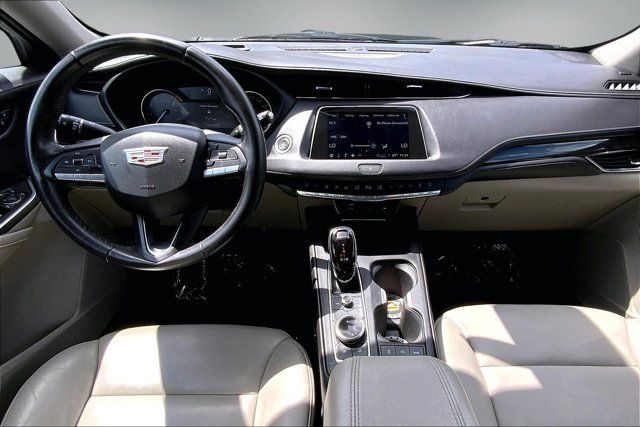 Used 2023 Cadillac XT4 Premium Luxury AWD/4WD image 15