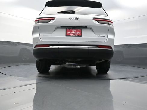 Used 2023 Jeep Grand Cherokee L Laredo RWD image 48