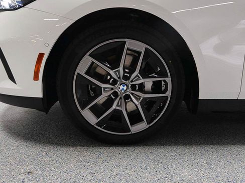Used 2026 BMW 530i w/ Premium Package RWD image 5