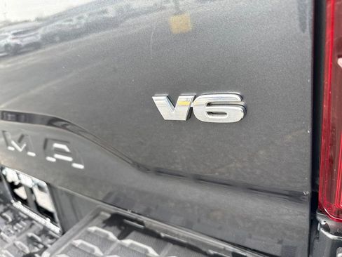 Used 2023 Toyota Tacoma SR image 34