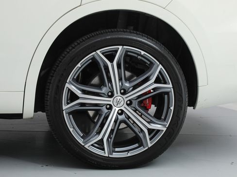 Certified 2022 Maserati Levante GT AWD/4WD image 24