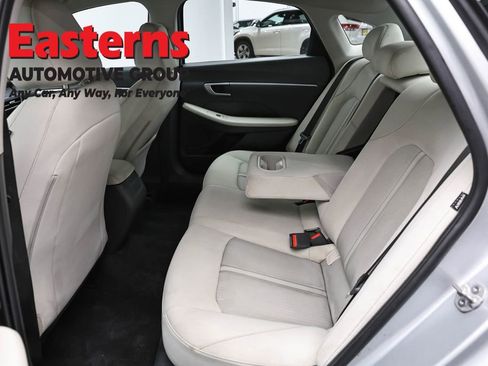 Used 2025 Hyundai Sonata SEL FWD image 21