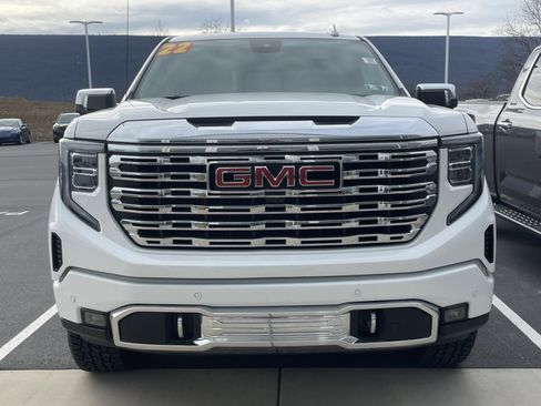 Used 2022 GMC Sierra 1500 Denali image 7