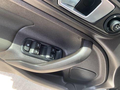 Used 2016 Ford Fiesta SE FWD image 13