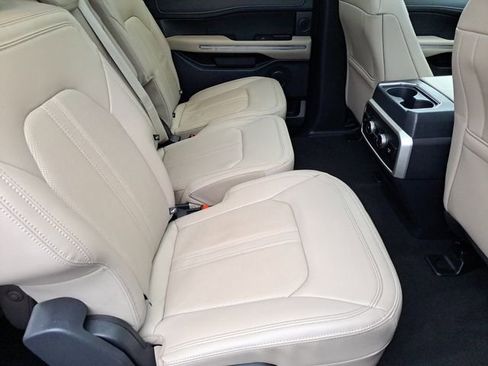 Used 2024 Ford Expedition Max Limited image 26