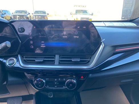 Used 2024 Chevrolet Trax RS w/ Driver Confidence Package image 15