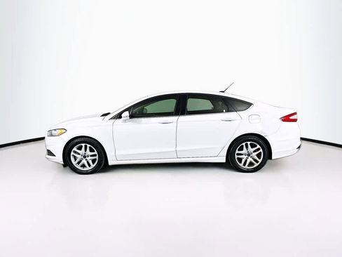 Used 2016 Ford Fusion SE image 3