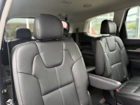 Used 2021 Kia Telluride EX w/ EX Premium Package image 19