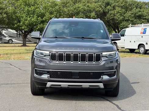 Used 2022 Jeep Wagoneer Series II AWD/4WD image 12