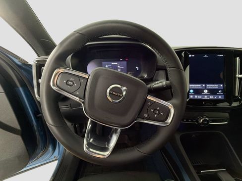 Certified 2023 Volvo C40 P8 Recharge Ultimate w/ Protection Package Premier AWD/4WD image 12