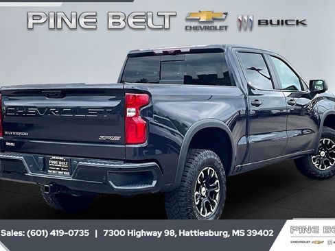 Used 2023 Chevrolet Silverado 1500 ZR2 w/ Technology Package AWD/4WD image 12