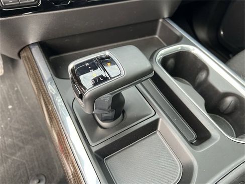 Certified 2024 Chevrolet Silverado 1500 LT Trail Boss w/ Convenience Package II image 19