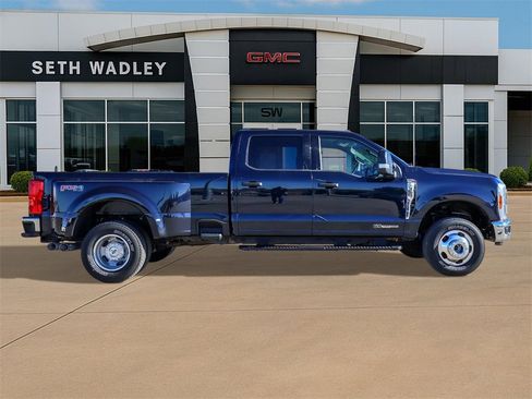 Used 2023 Ford F350 XLT image 8