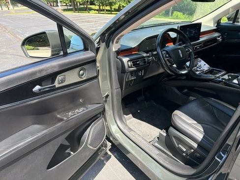 Used 2022 Lincoln Nautilus Reserve w/ Equipment Group 201A AWD/4WD image 28