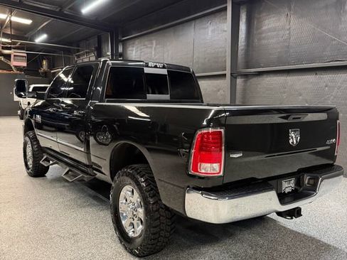 Used 2017 RAM 3500 Laramie w/ Convenience Group AWD/4WD image 3