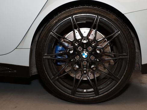 Used 2022 BMW M3 Competition w/ M Carbon Exterior Package image 25