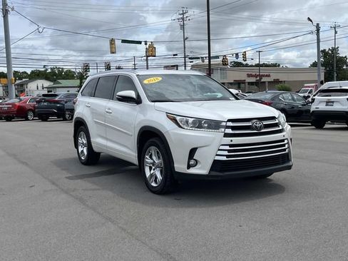 Used 2018 Toyota Highlander Limited w/ Protection Package #3 AWD/4WD image 3